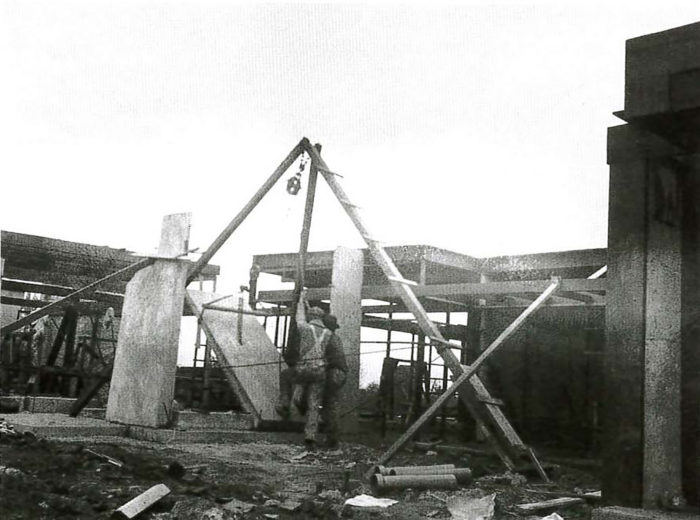 RM Schindler Studio Tilting a slab into place with the block and tackle ca. March 28 April 24 1922 web